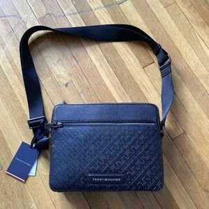 NWT Tommy Hilfiger (10x 8 in ) Black TH Leather Monogram Mini Messenger Bag,MINT
